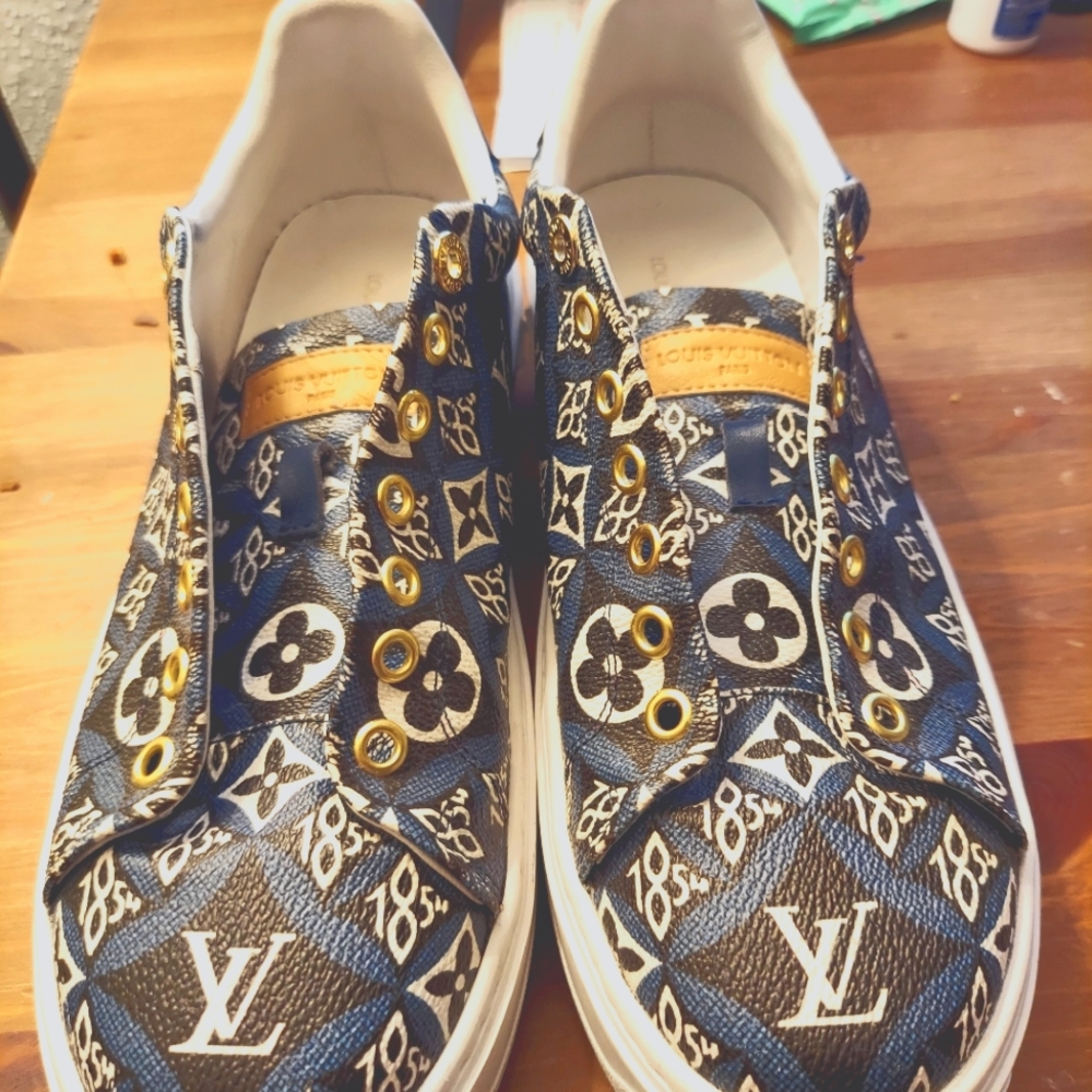 Louis Vuitton Low Cut Sneakers Blue European Size 41